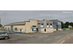 Local 1240 m² LA FERRIERE AUX ETANGS