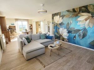 Très bel appartement de 114 m² – Dernier étage – Centre Saint-Priest – Balcon – Rénové – T