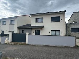 Villa Duplex 140m2 +Terrasse et balcon secteur calme