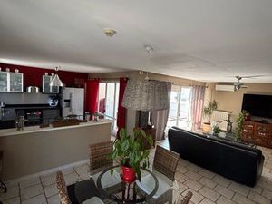 Grand appartement plus terrasse  Garage activité PRO possible