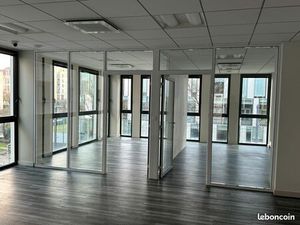 Bureaux 146m2 Chateaucreux dans immeuble de standing