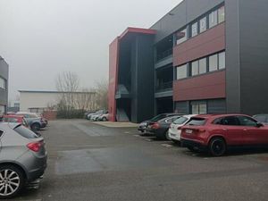 Bureaux 85 m²