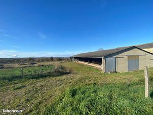 Terrain agricole 36 015 m² Sereilhac