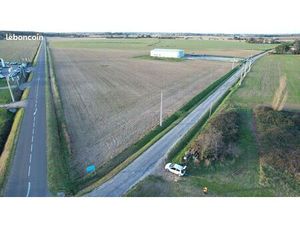 Terrain de 4 000 m² en zone artisanale  commerciale  industrielle  bureaux (Grenade)