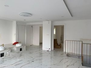 Local commercial / Boutique - 73 m2