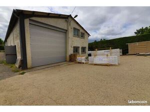 Local de stockage 150m²