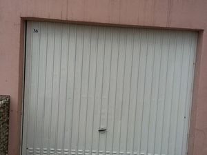 Loue garage a orange