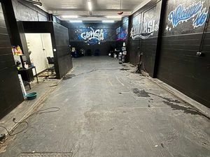 OPPORTUNITÉ RARE – LOCAL / GARAGE SUR LA N7 – AUX PORTES DE PARIS (Porte d’Italie)