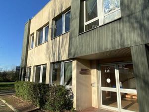 Local d'activité 457 m²