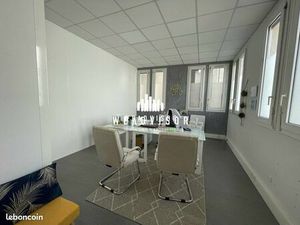 Bureaux 101 m²