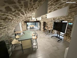 Local commercial 52 m² Les Rives