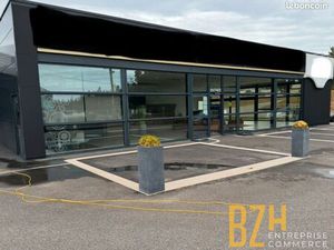 Local 850 m² LORIENT