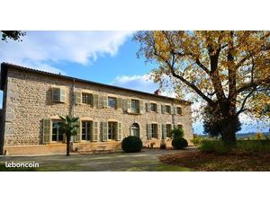 T2 - Meublé _ dans un cadre exceptionnel