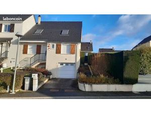 Maison mitoyenne F6 101m2 terrain 360m3