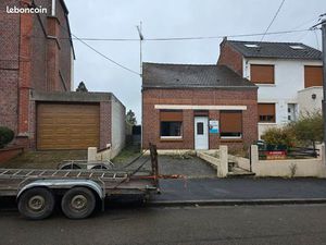 Immobilier maison a vendre 4 chambres 2 etage et 2 rez de chzussée petit greunier une piec