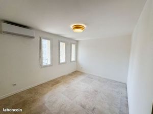 Bureau 15m2 - Centre paramédical à Montpellier