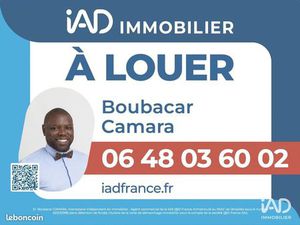 Boutique 57 m² HOUILLES