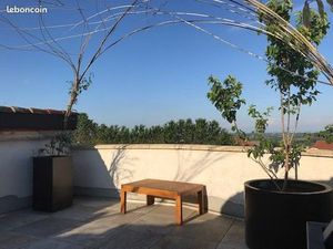 Maison écologique et contemporaine au cœur de Messimy