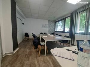 Bureaux 104 m²