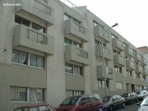 Place parking couverte sécurisée accès 24/24 centre ville La Roche sur Yon