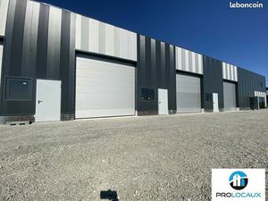 Local d'activité 158 m²