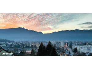 Location T2 vue lac pour quelques mois