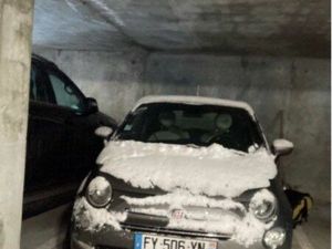 Parking val D Isère