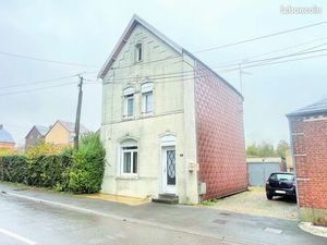 Maison individuelle située à proximité du centre-ville et de toutes les commodités sur la 