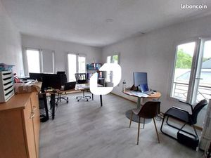 Bureau 170 m²