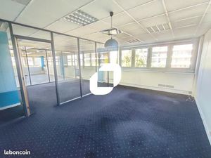 Bureaux 187 m²