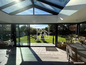 Maison 8 pièces 200 m²