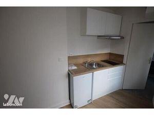 Studio 1 pièce 28 m²