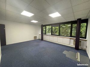 Bureaux 486 m²