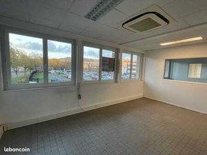 Bureaux 120 m²
