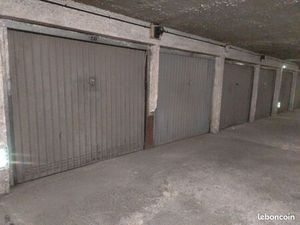 Vend garage 15m2■Prix négociable dans la limite du raisonnable.■Secteur bas croix de neyra