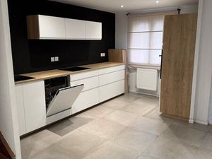 Maison semi-individuelle rénovée récemment