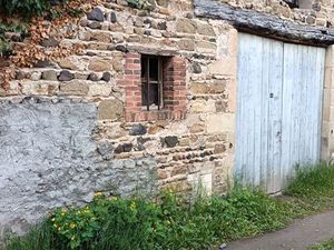 Grange viabilisée à Dallet