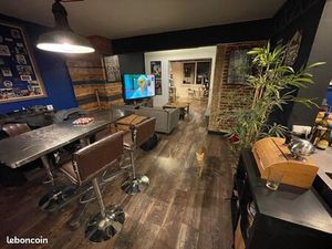 Maison bel étage meublé garage et jardin