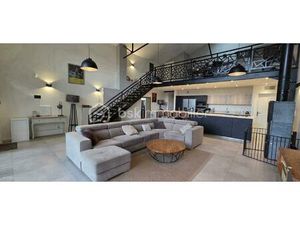 Loft de 175 51 m² à Idron