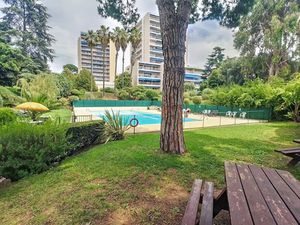 Location appartement 2 pièces 45 m² à Nice (06000)  1 059 €