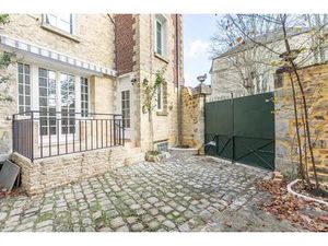 Appartement de 6 pièces de 128 m² situé à Senlis