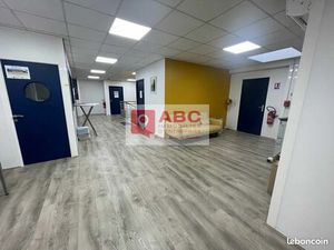 Bureaux 518 m²
