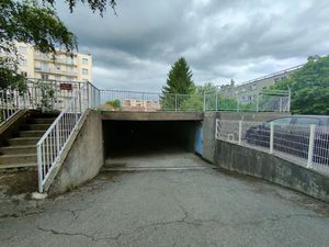 Vente parking 15 m² à Grenoble (38000)  16 500 €