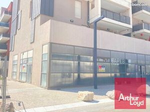 Local commercial 518 m²