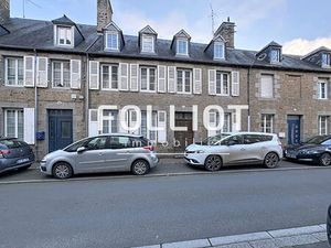 A VENDRE AVRANCHES ! Maison en pierre et double garage