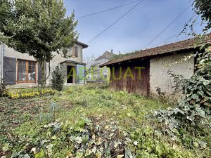 CORBELIN  MAISON A RENOVER / TERRAIN DE 193m2...