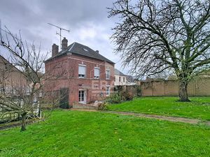 Maison de charme à Esches (60) 140m² Terrain 1085 m²