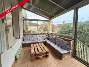 Maison en pierre  3 chambres  Jardin  Garage