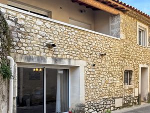 Maison de ville avec dépendance en rdc - loggia