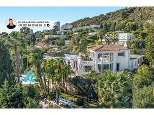 Superbe villa moderne avec piscine et vue panoramique